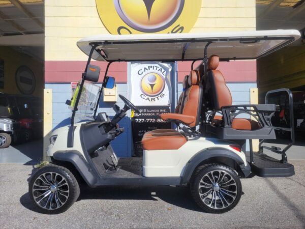2025 Brad Conquest Roxie H40 Lithium - 4 Passenger - Image 3