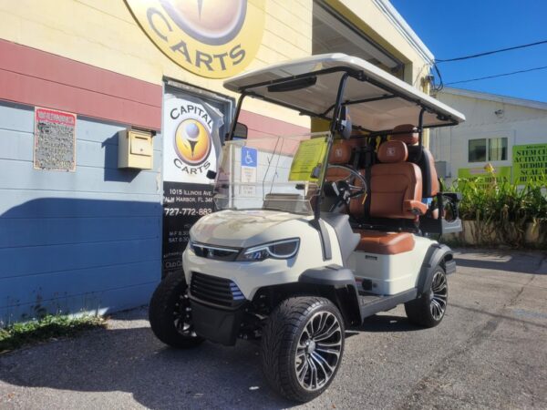 2025 Brad Conquest Roxie H40 Lithium - 4 Passenger