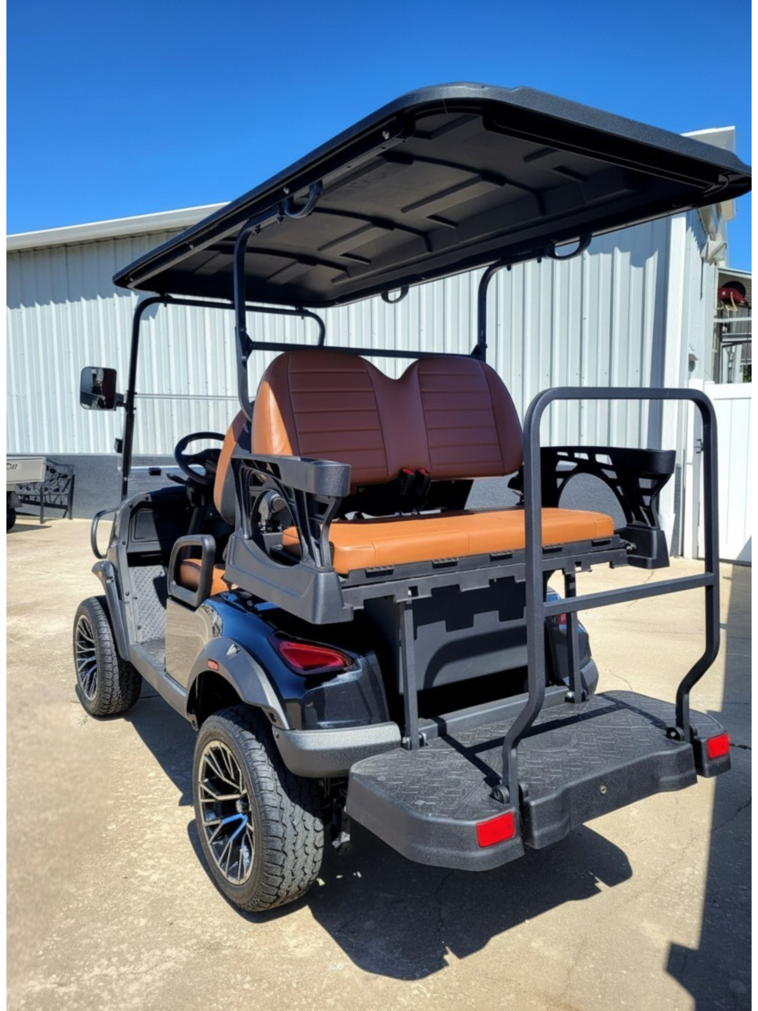 2026 Solana Model F 2+2 - Lithium - Image 8